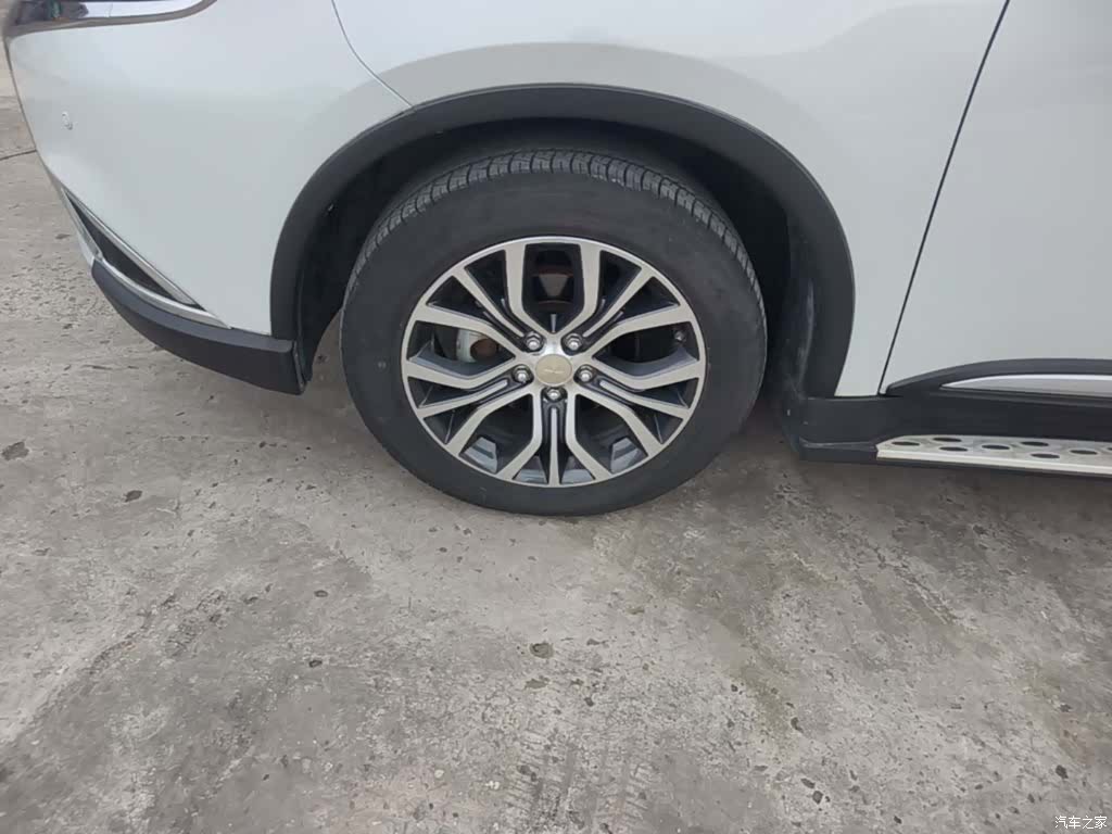 Mitsubishi Outlander, 2018 23