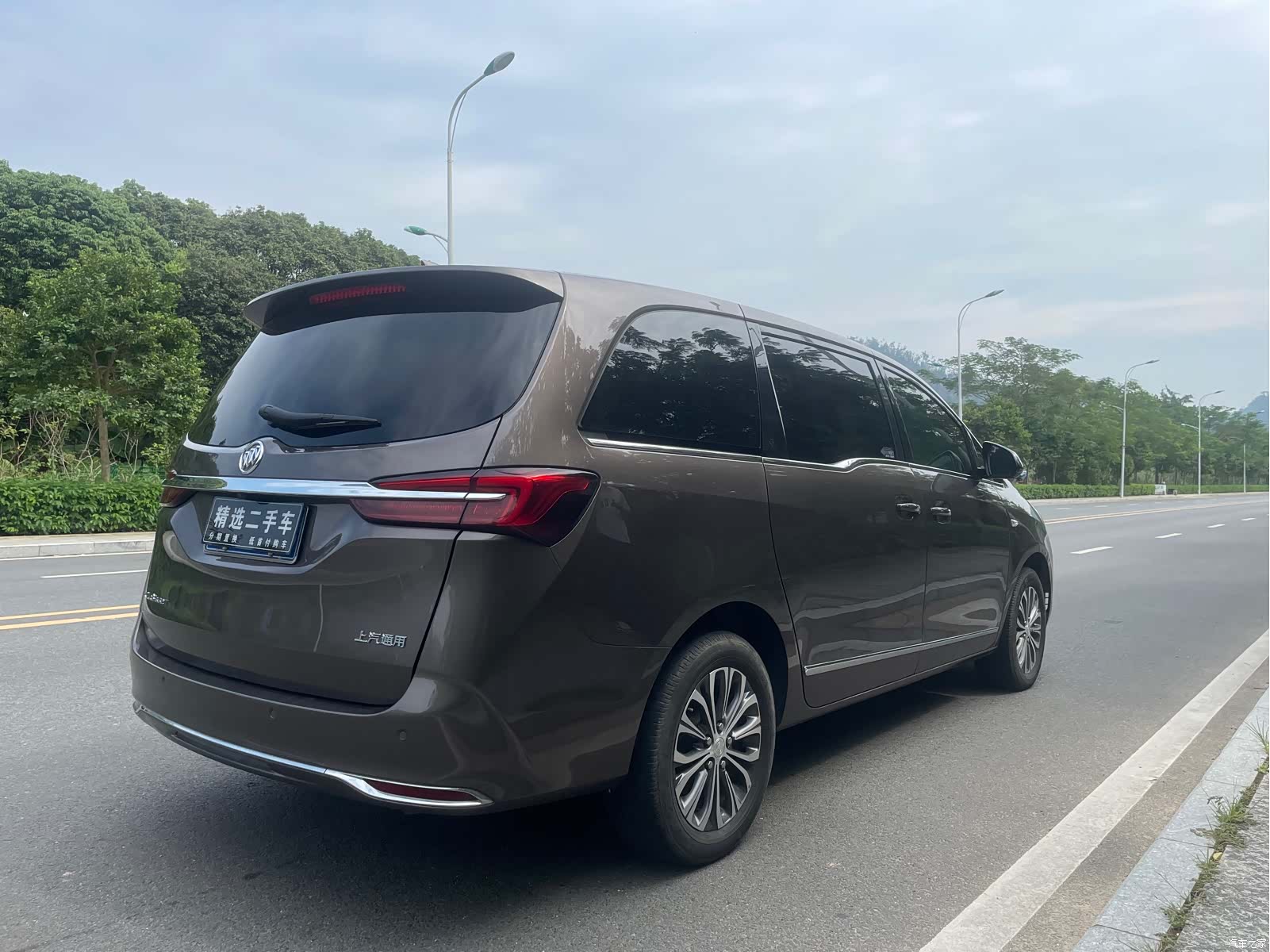 Buick GL8, 2022 4