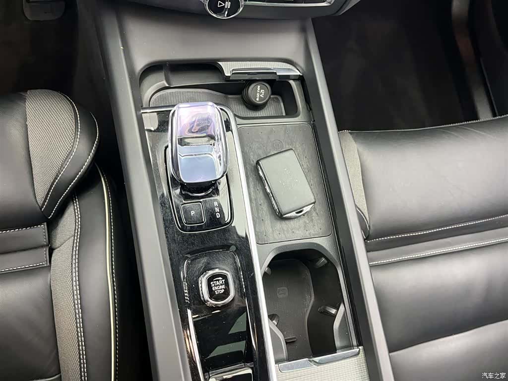 Volvo XC60, 2023 9