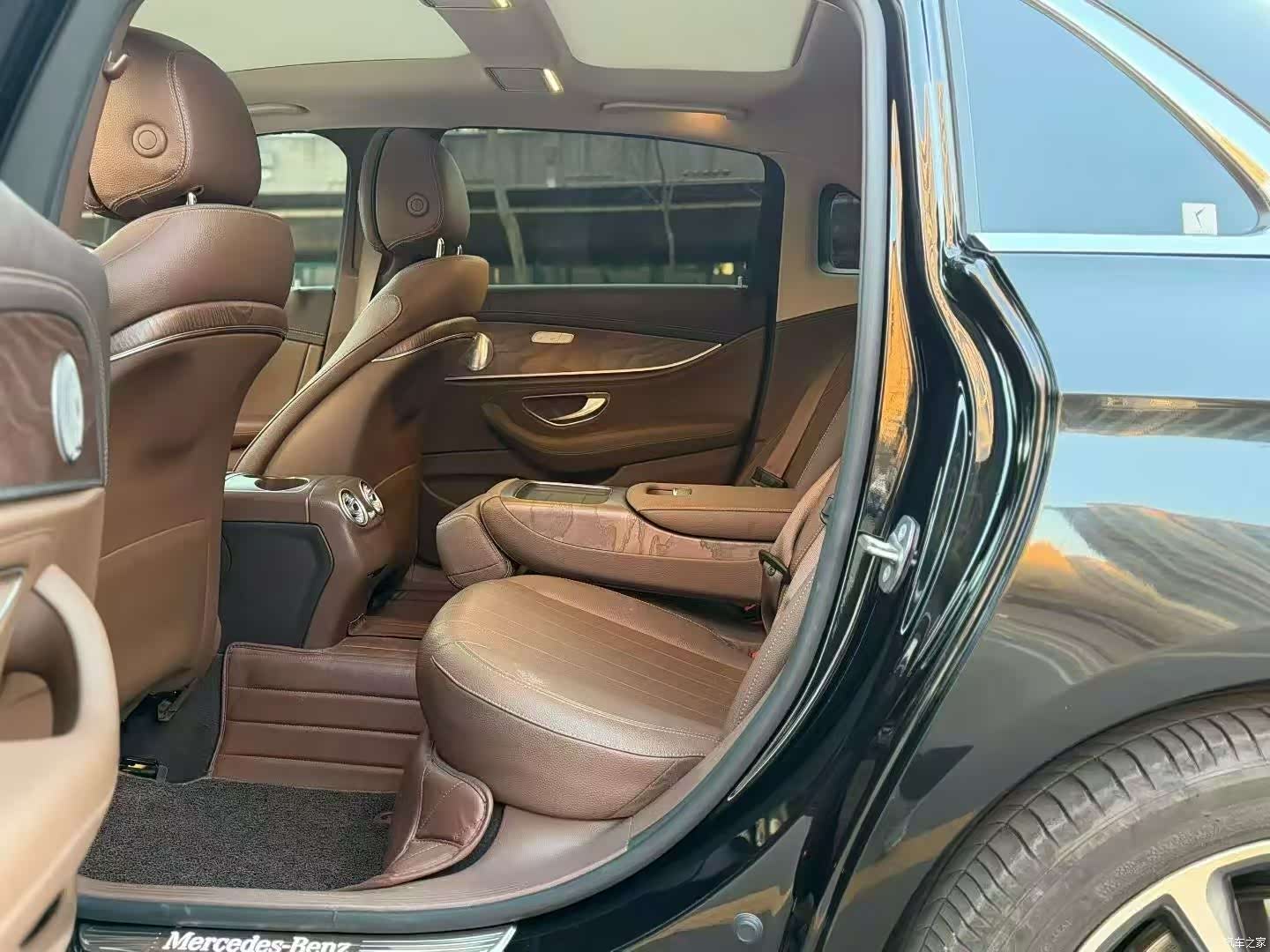 Mercedes-Benz E-Class, 2019 9