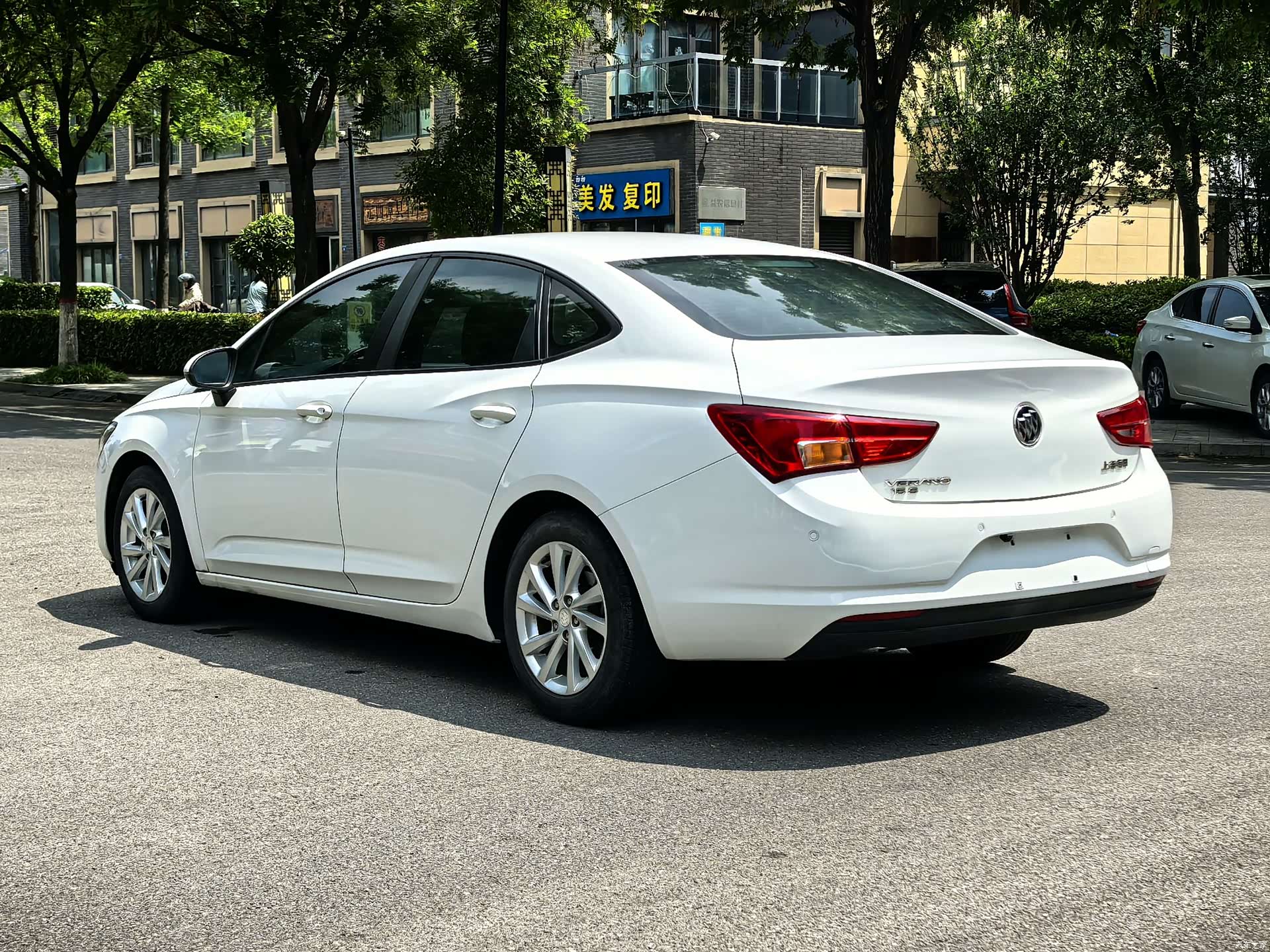 Buick Verano, 2016 6