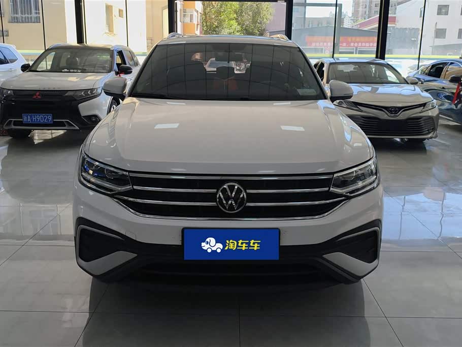 Volkswagen Tiguan L