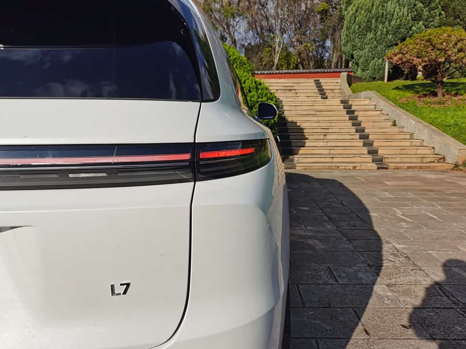 Li Auto Ideal L7