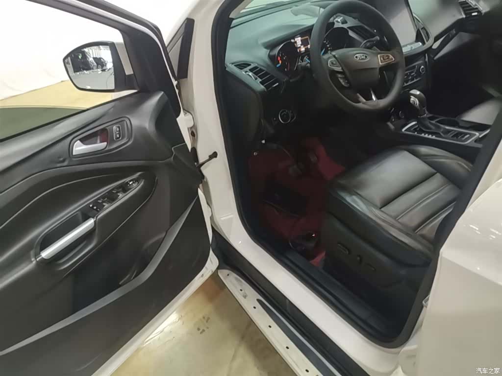 Ford Kuga, 2019 16