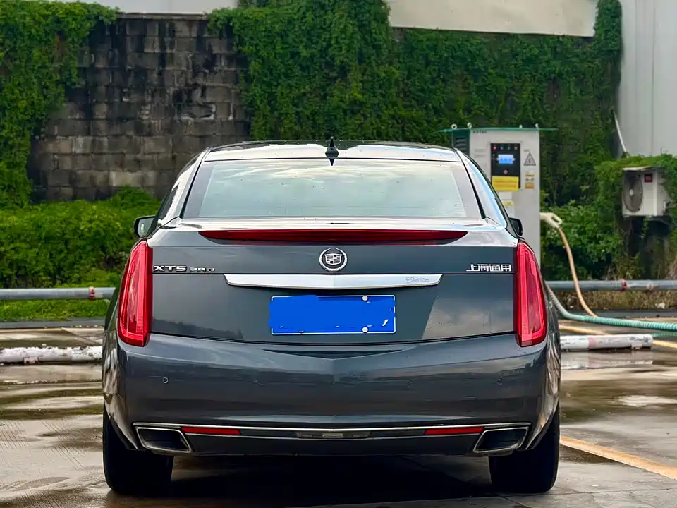 Cadillac XTS