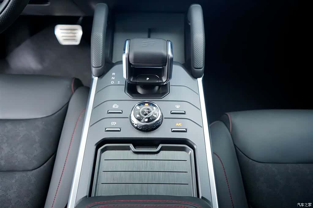 Jetour Traveller, 2024 17