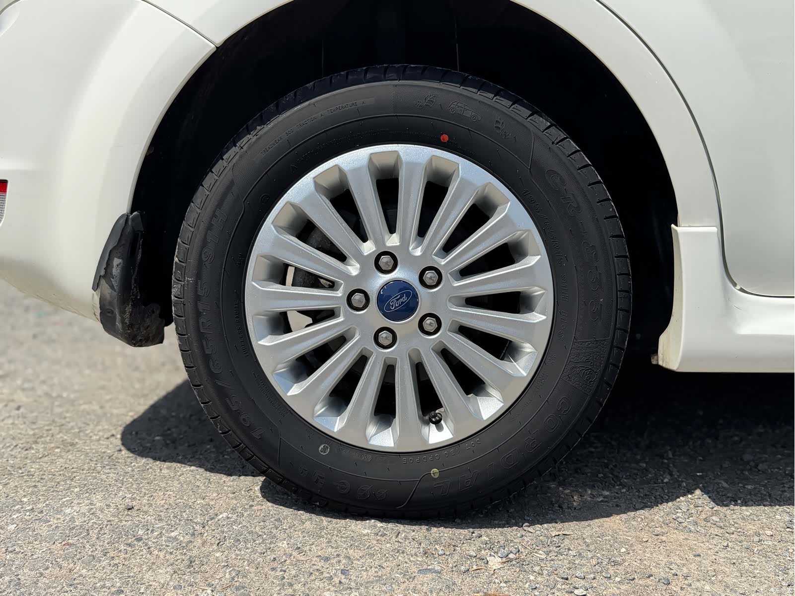Ford Focus, 2014 13