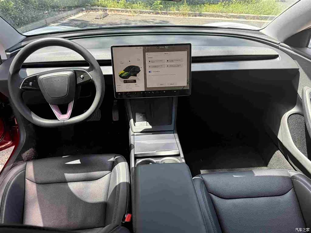 Tesla Model 3, 2024 6