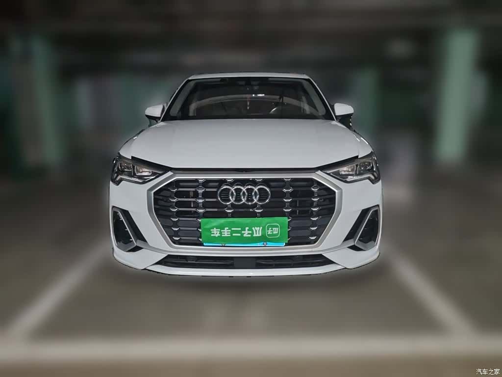 Audi Q3, 2022 2
