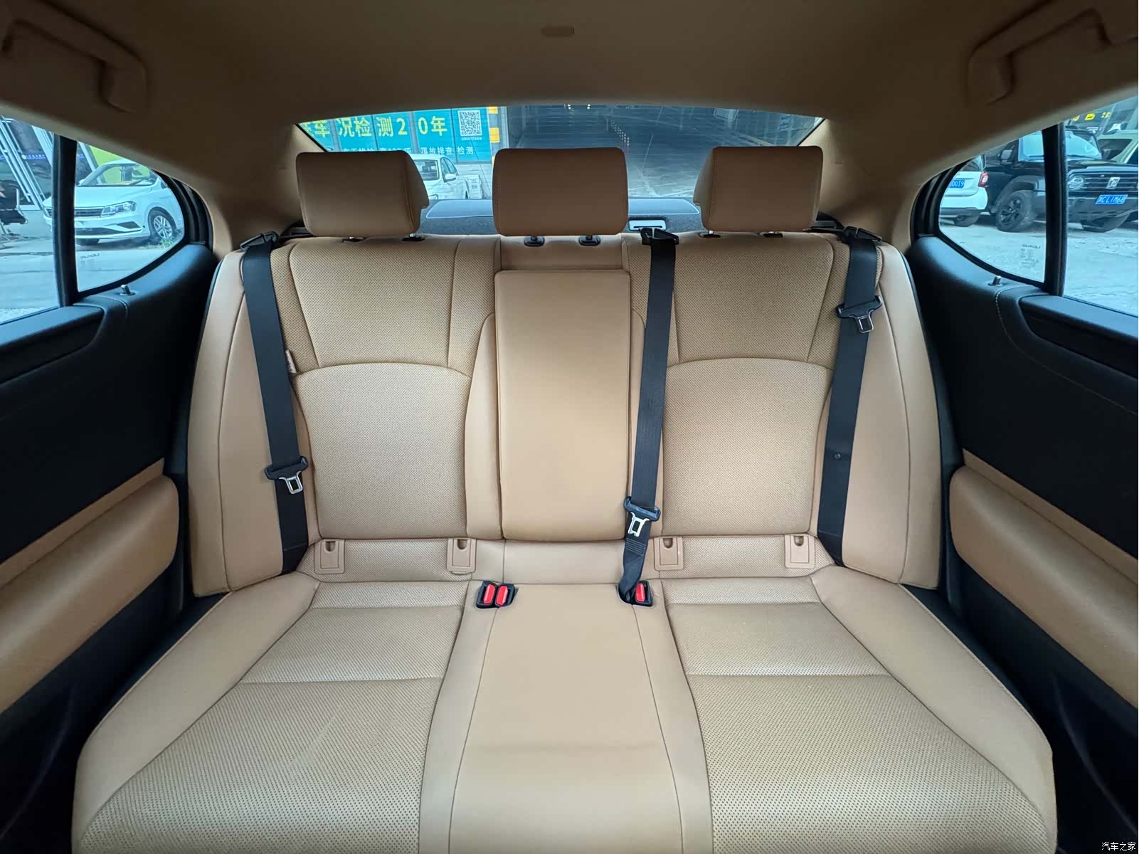 Lexus ES, 2022 17