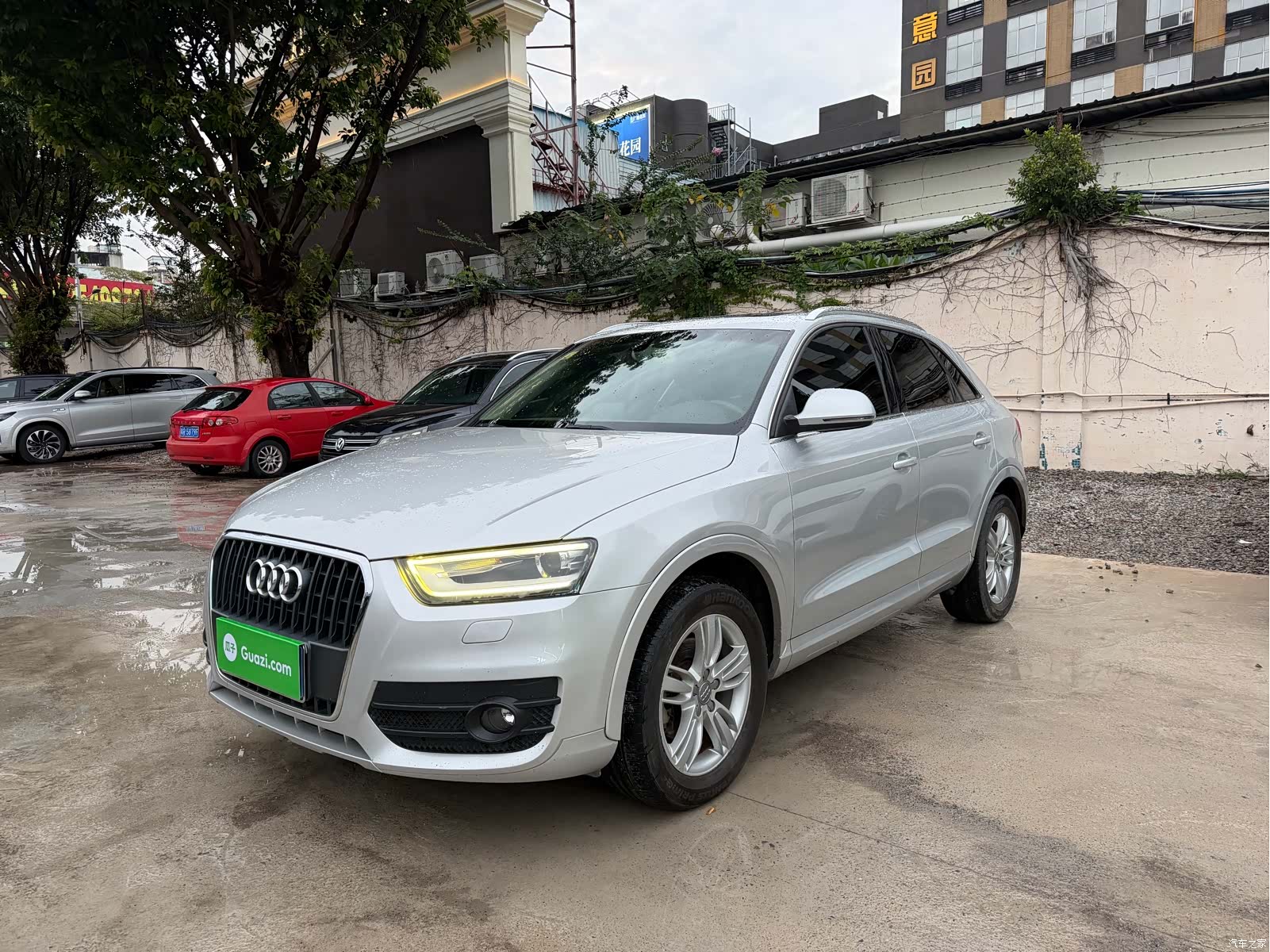 Audi Q3, 2013 1