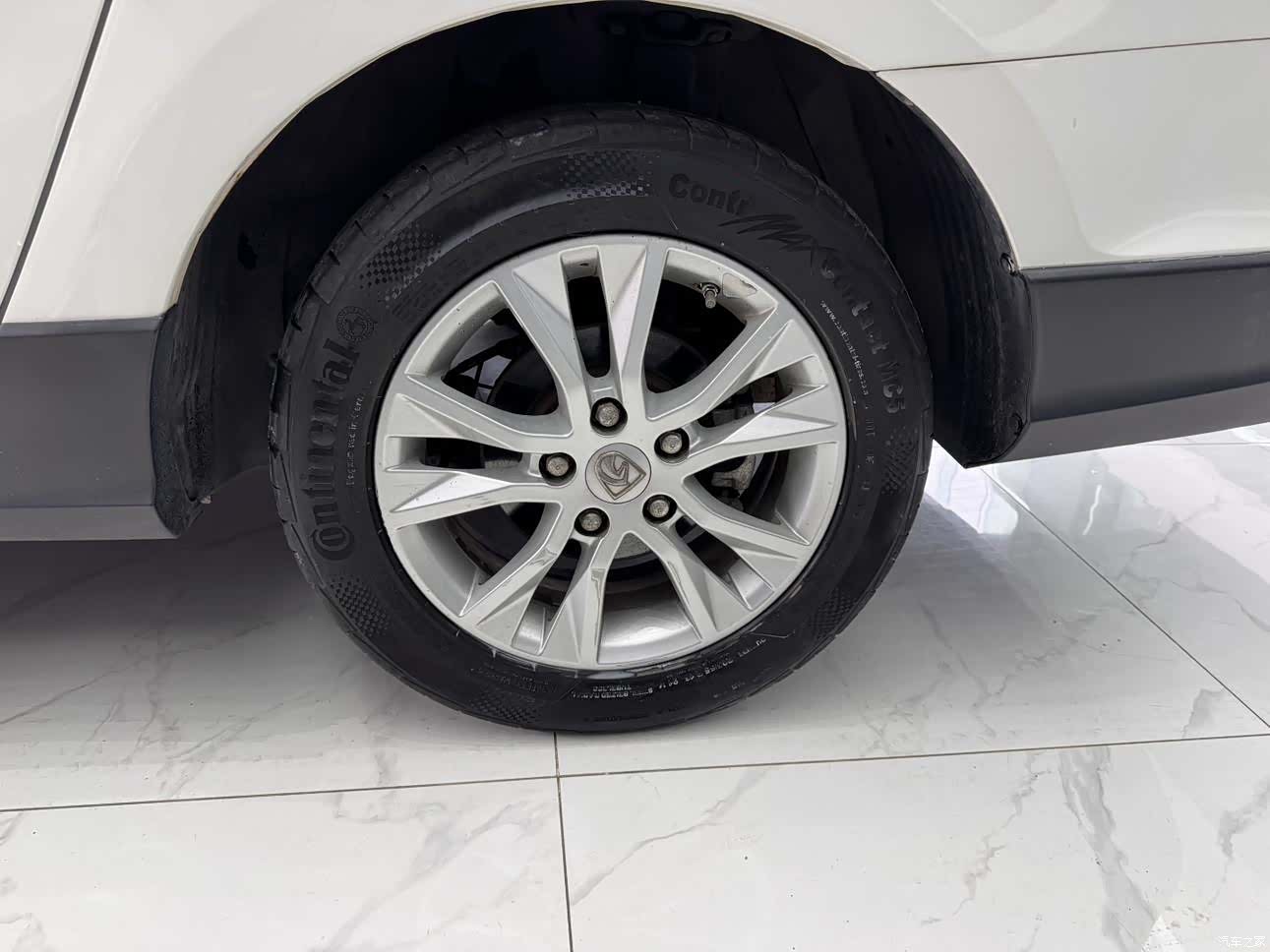Wuling 730, 2017 31