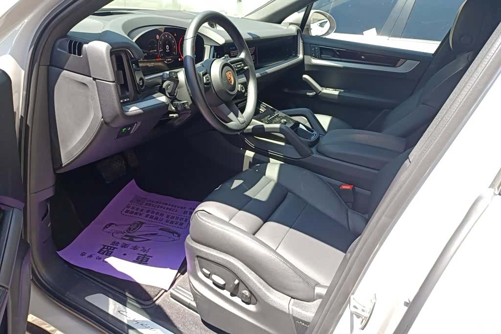 Porsche Cayenne, 2024 9