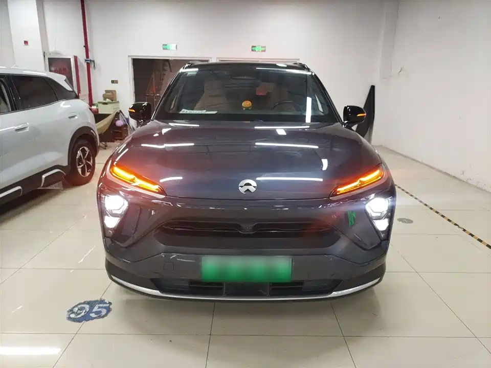 NIO ES6