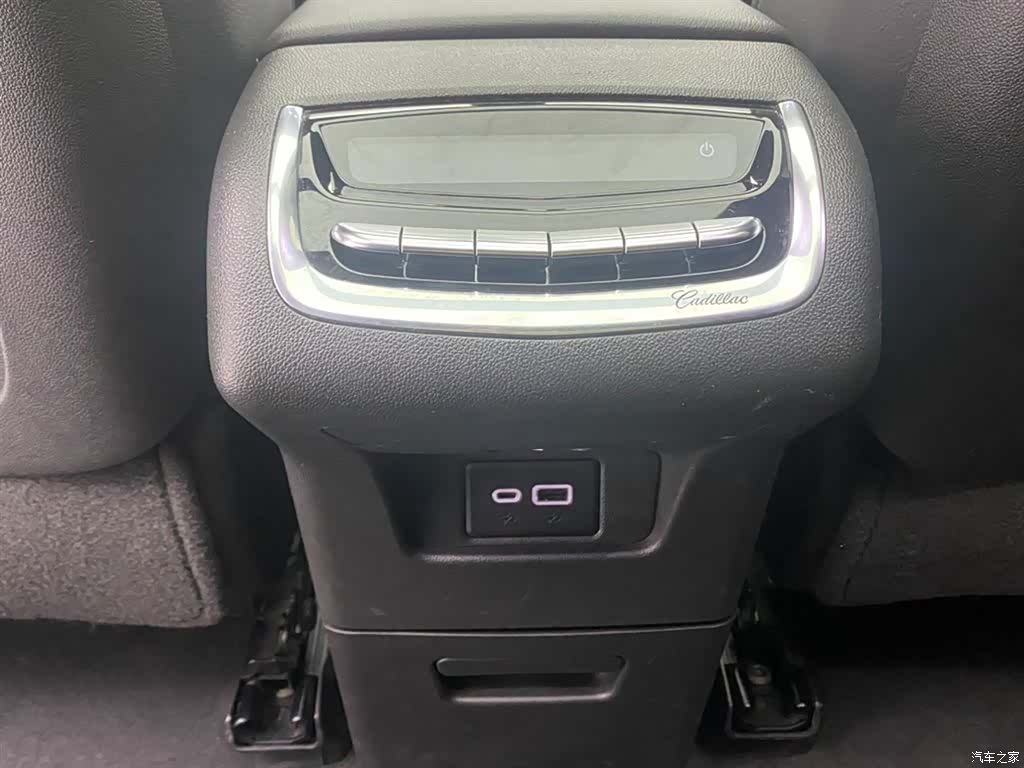 Cadillac XT6, 2021 22