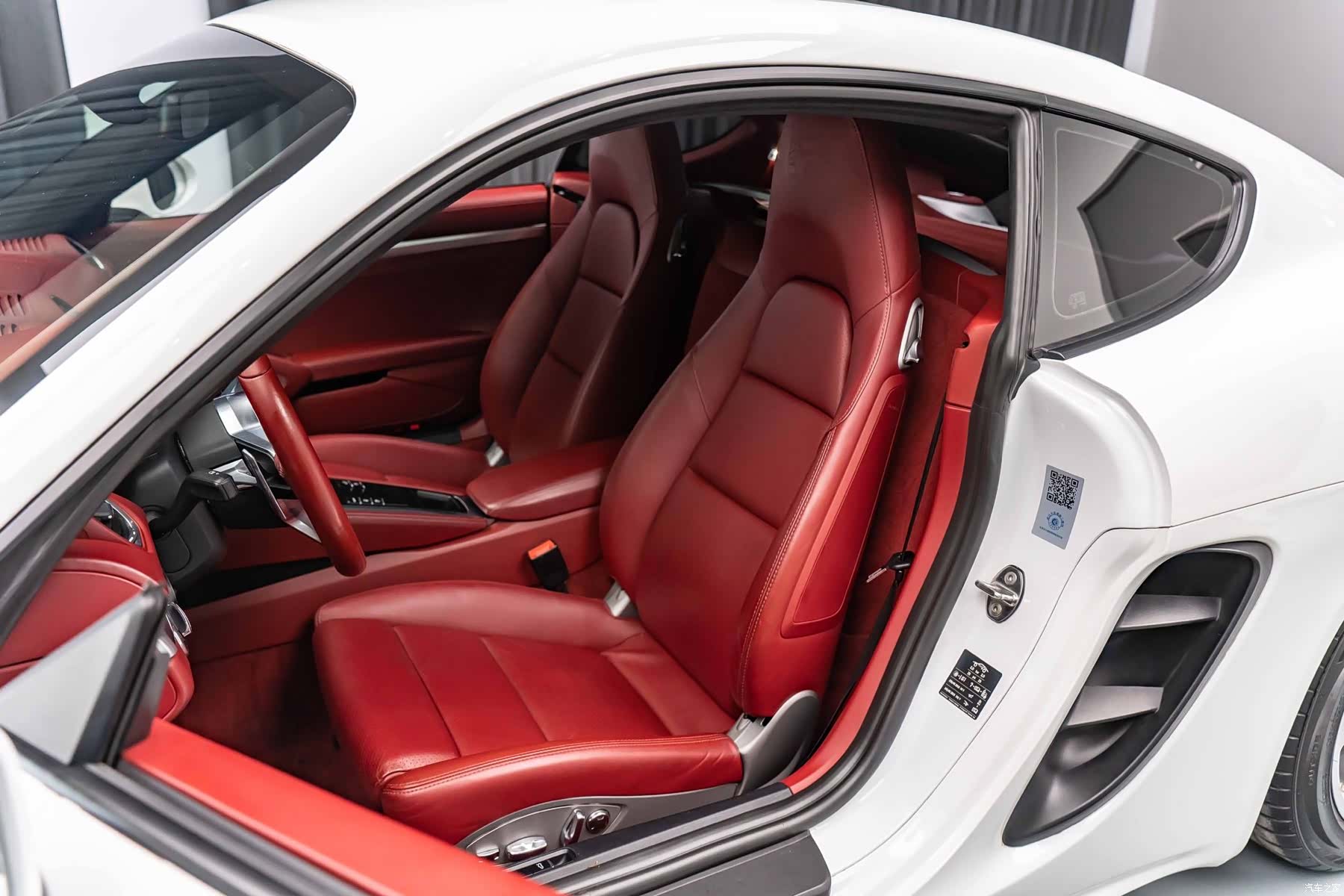 Porsche Cayman, 2018 6