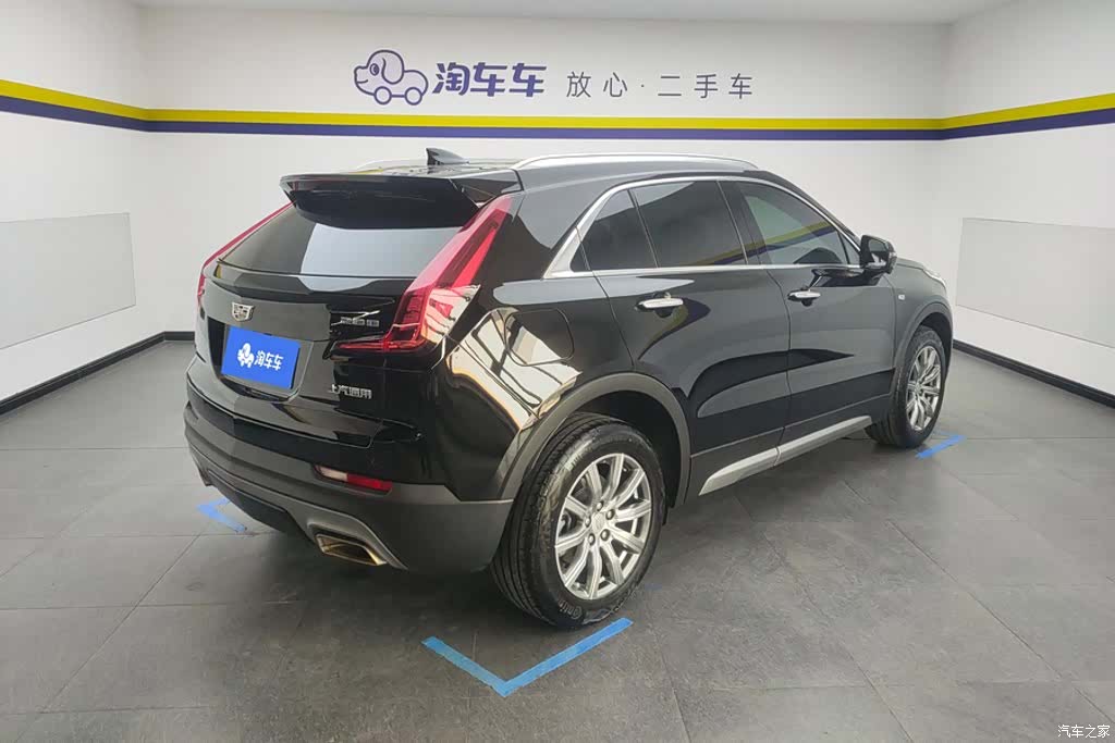 Cadillac XT4, 2022 3