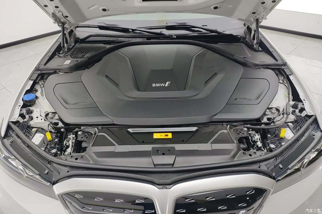 BMW i3, 2024 10