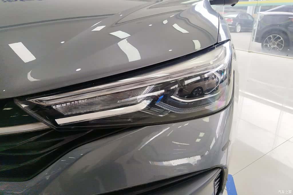 Roewe i5, 2022 все фото