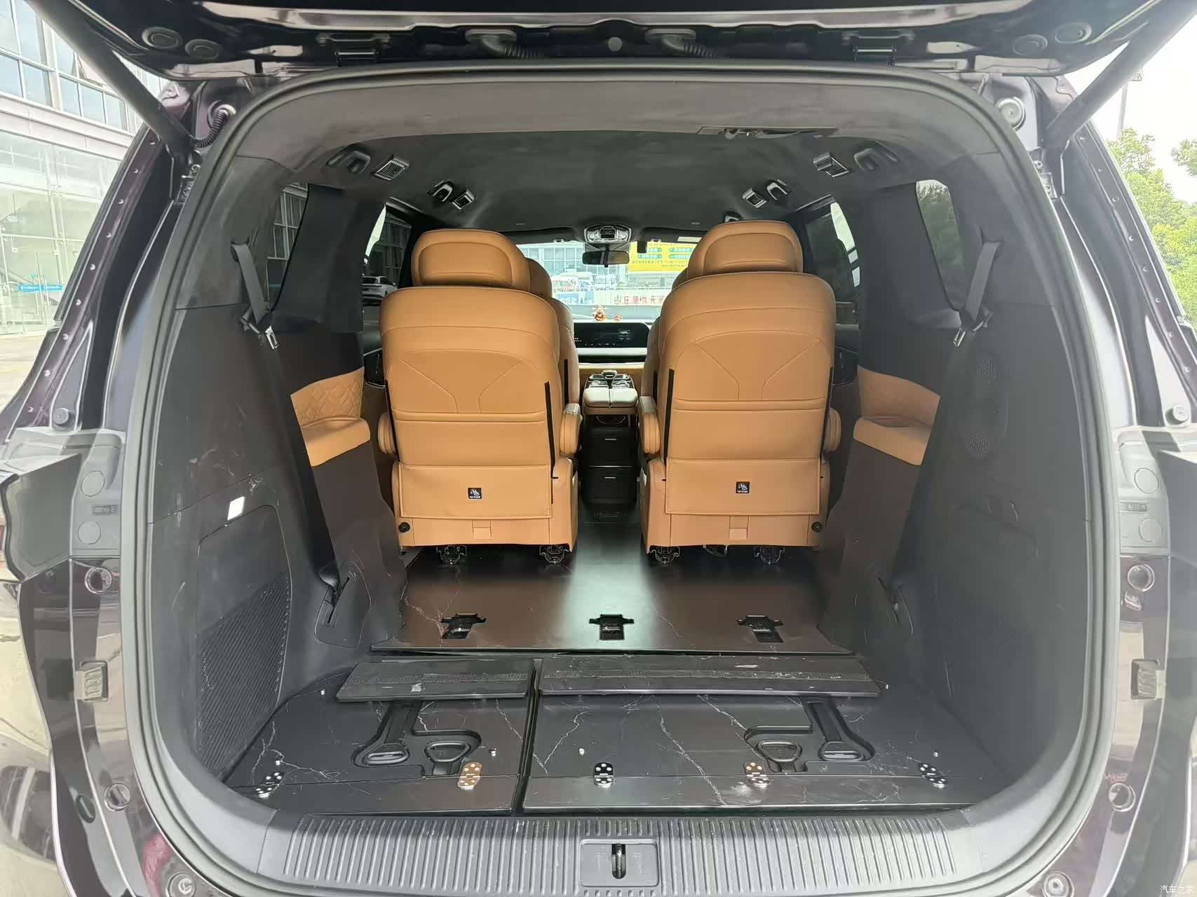 DongFeng V9, 2025 15
