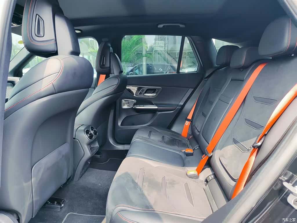 Mercedes-Benz GLC, 2025 14