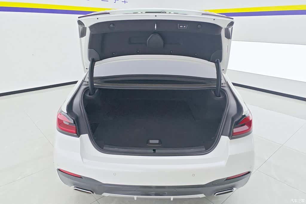 BMW 5 Series, 2021 4