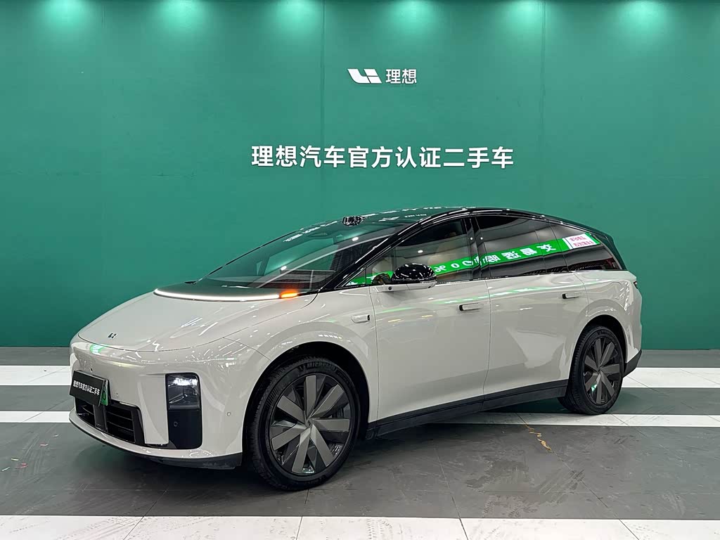 Li Auto i8