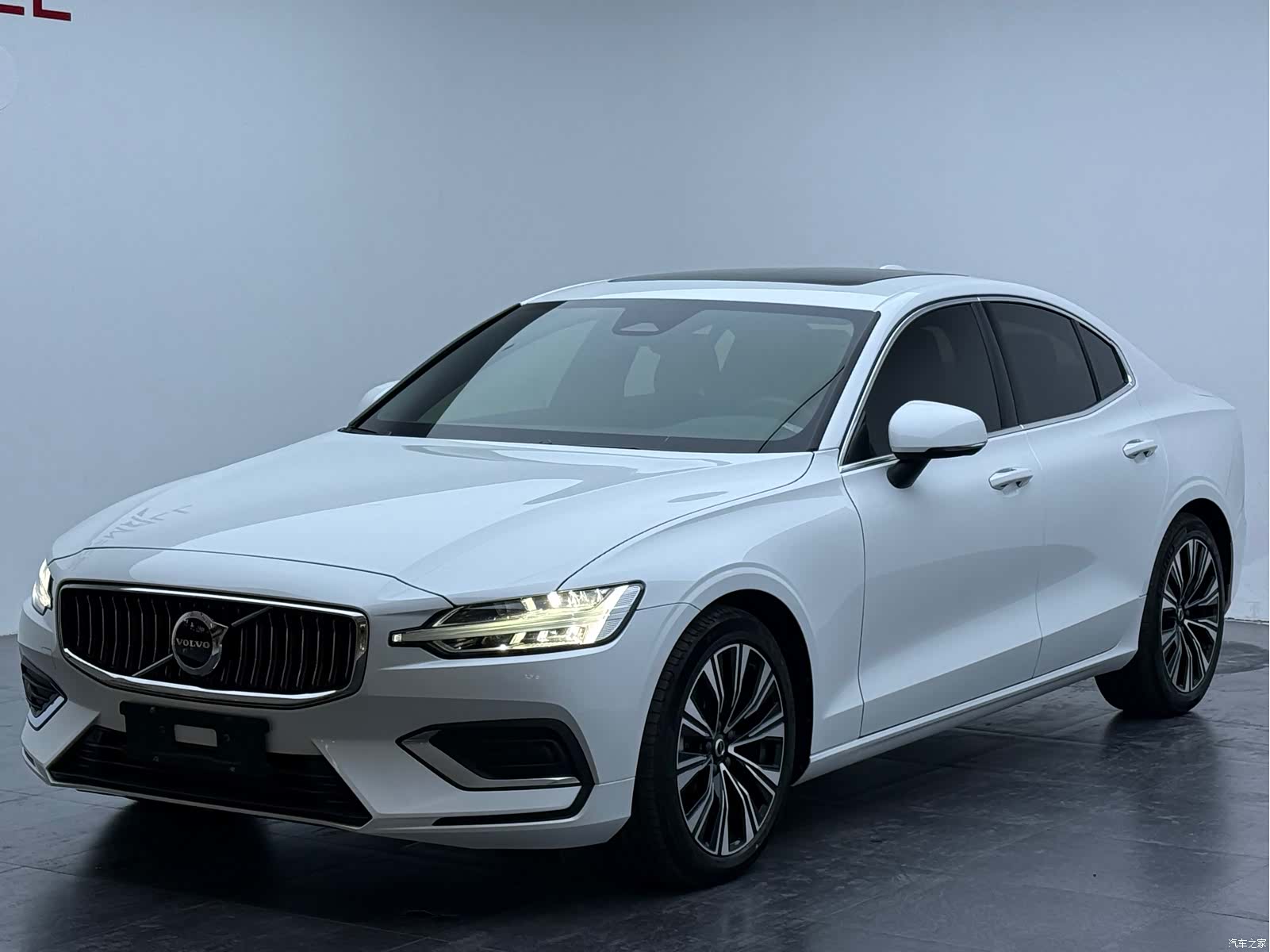 Volvo S60, 2023 1