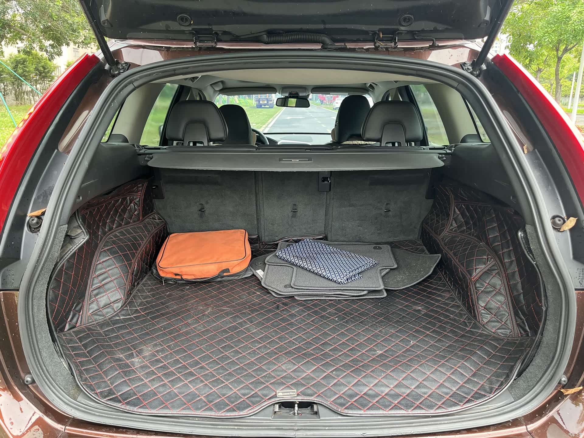 Volvo XC60, 2015 12