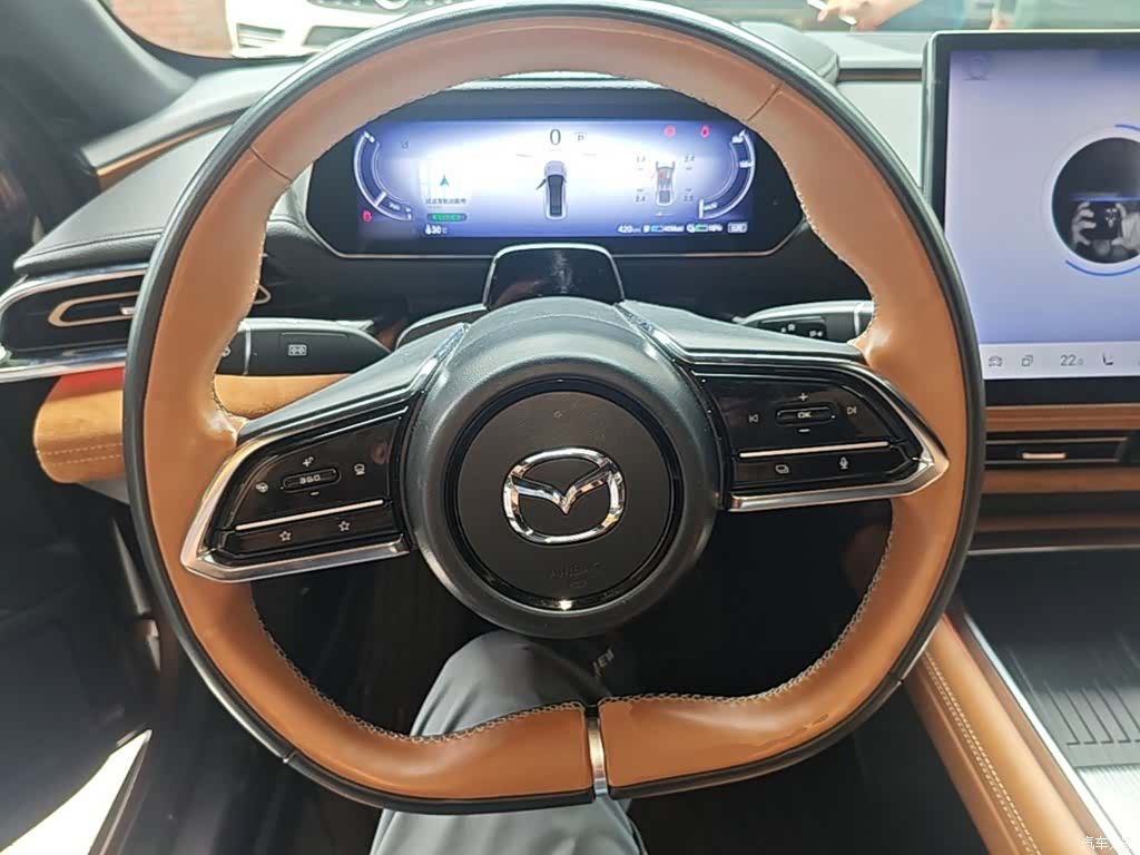 Mazda EZ-6, 2024 11