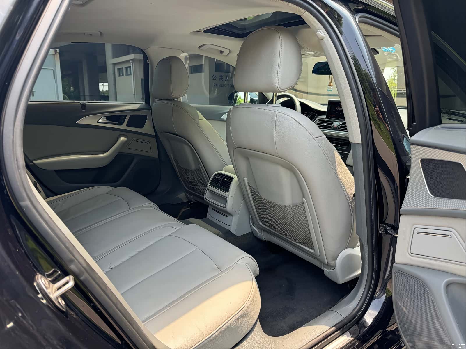 Audi A6L, 2014 10