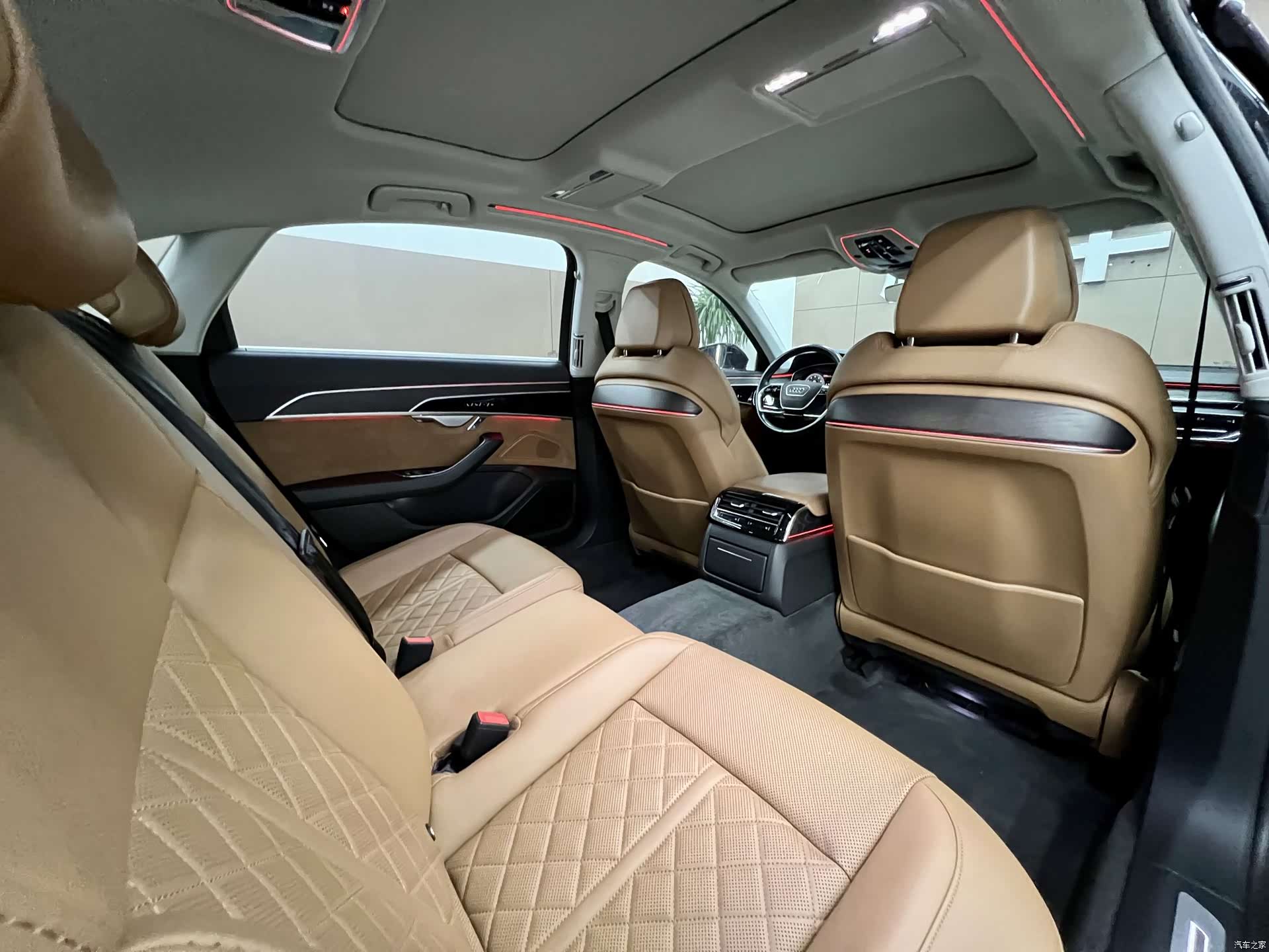 Audi A8L, 2022 12