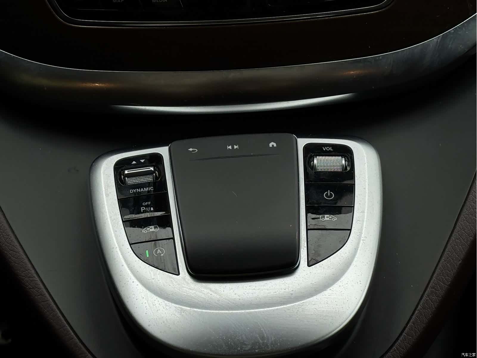 Mercedes-Benz V-Class, 2023 11