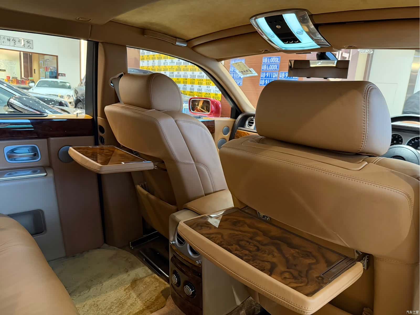 Rolls-Royce Phantom, 2004 9