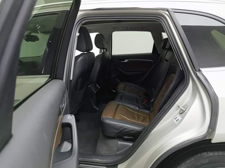 Audi Q5 2016 40 TFSI Комфорт