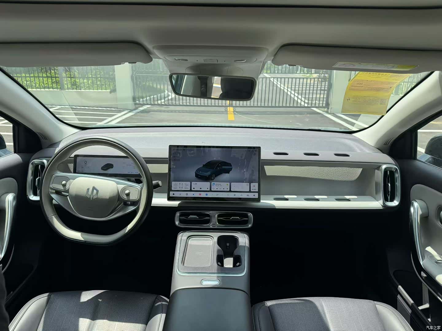 Leapmotor B01, 2025 все фото
