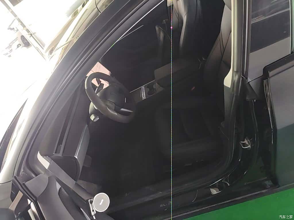 Tesla Model 3, 2023 15