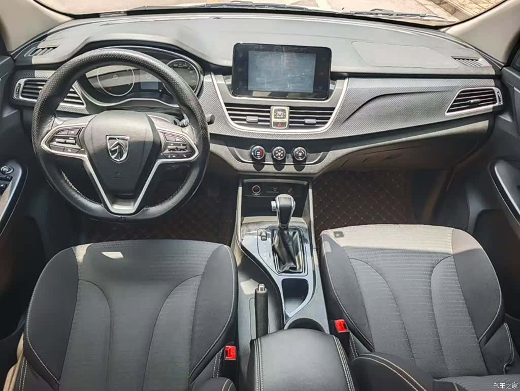 Wuling 730, 2020 9