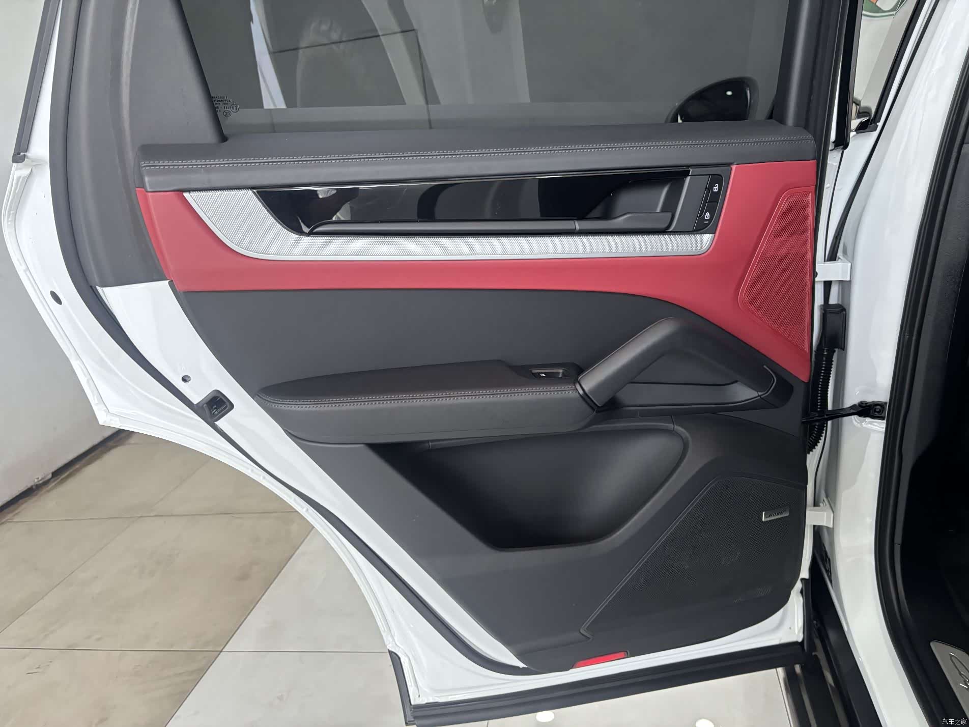 Porsche Cayenne, 2024 21