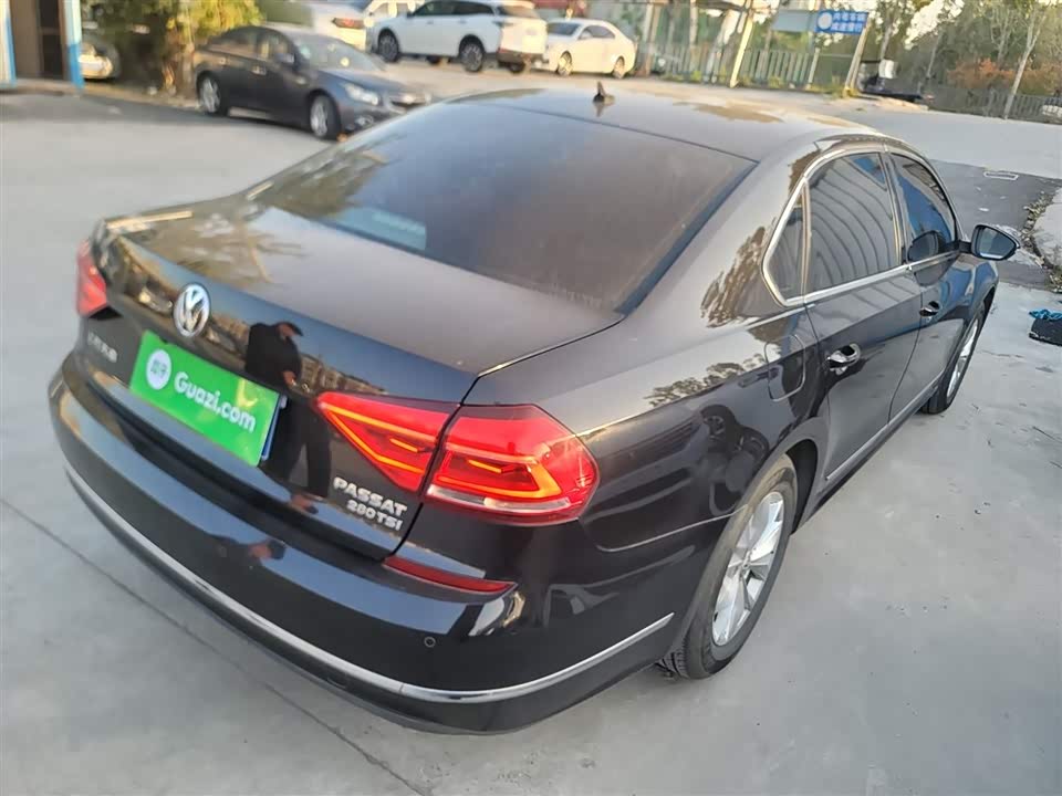Volkswagen Passat
