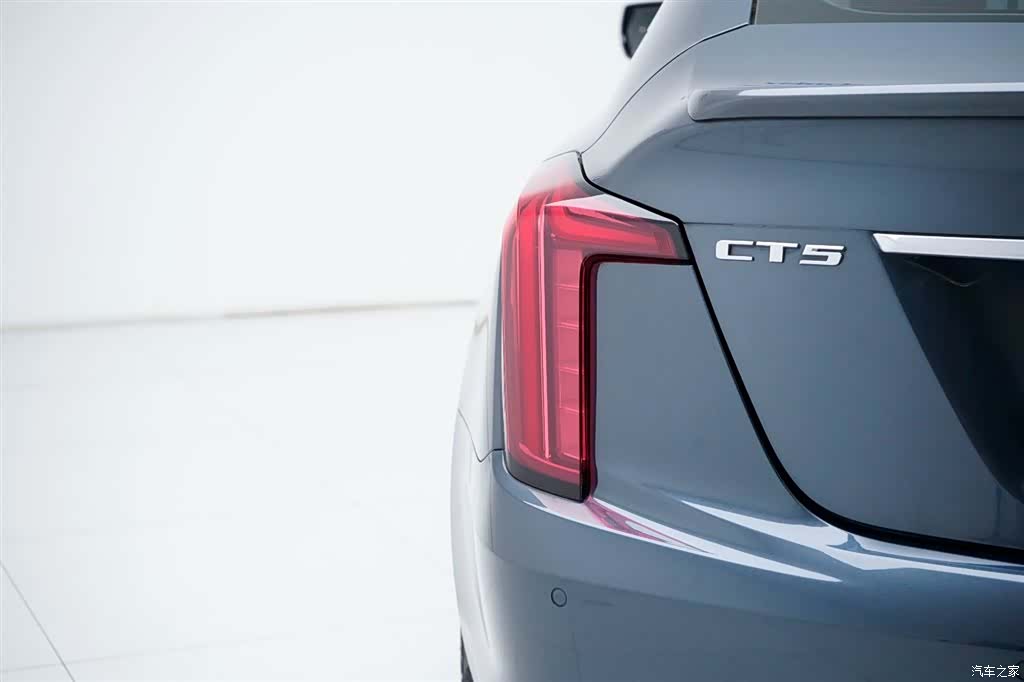 Cadillac CT5, 2022 15