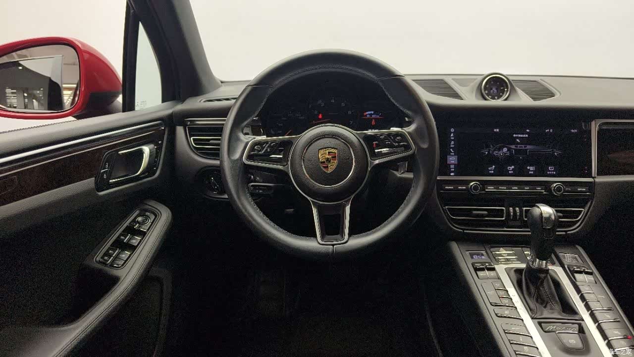 Porsche Macan, 2020 10