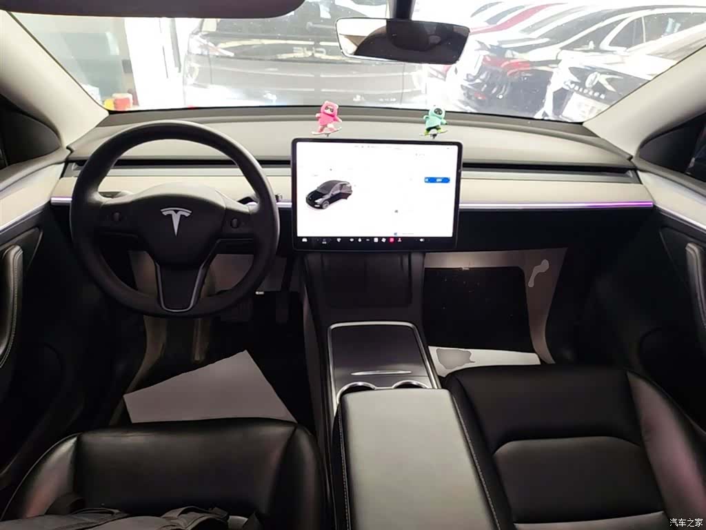 Tesla Model Y, 2024 10