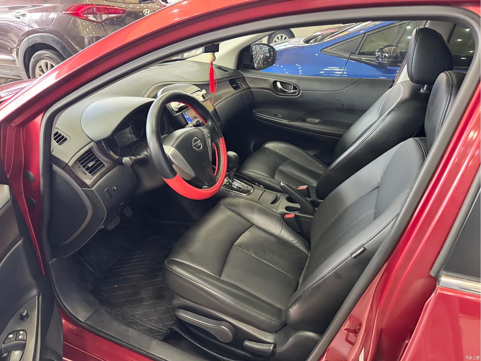 Nissan Tiida, 2012 7
