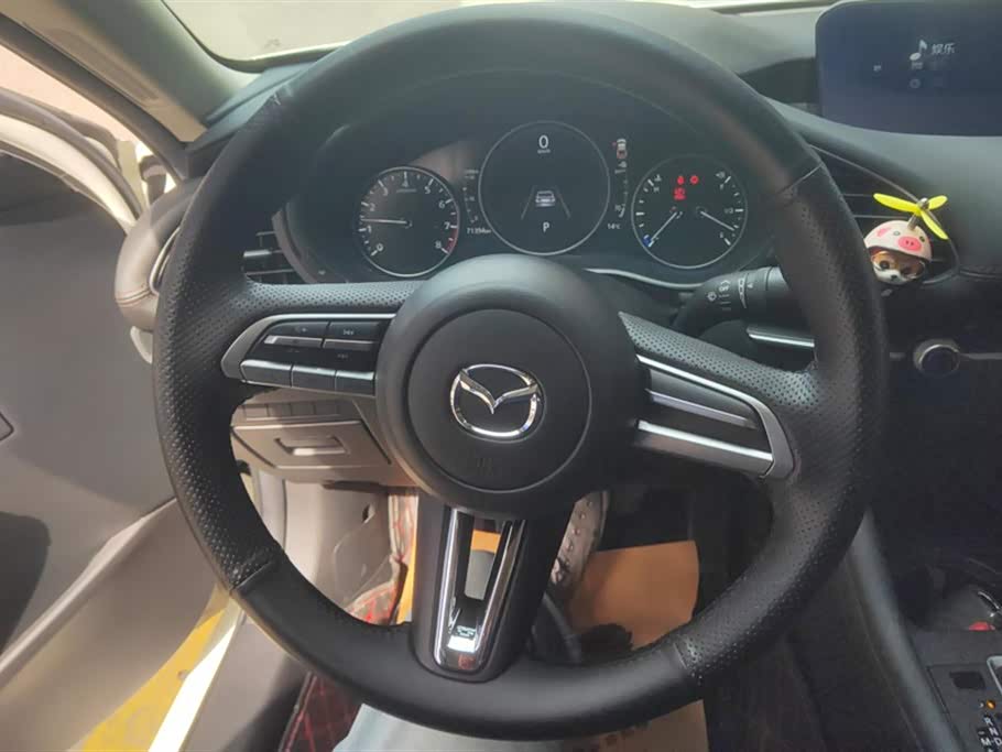 Mazda 3 Angkesaila