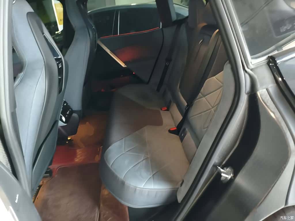 BMW iX, 2024 17
