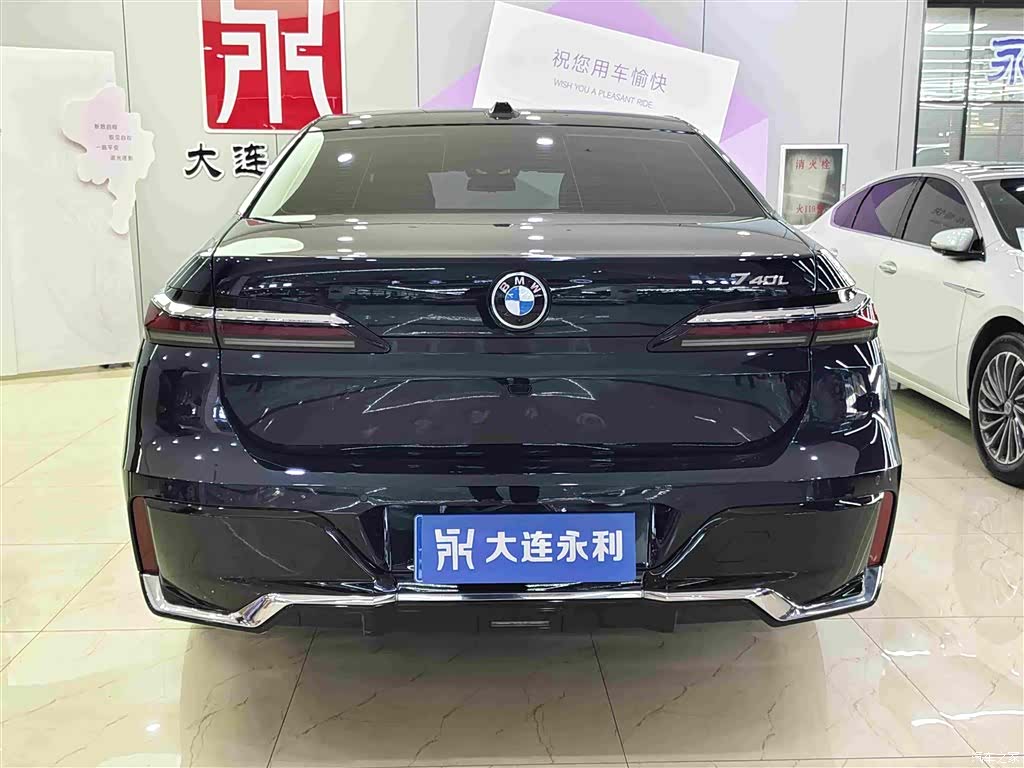 BMW 7 Series, 2023 все фото