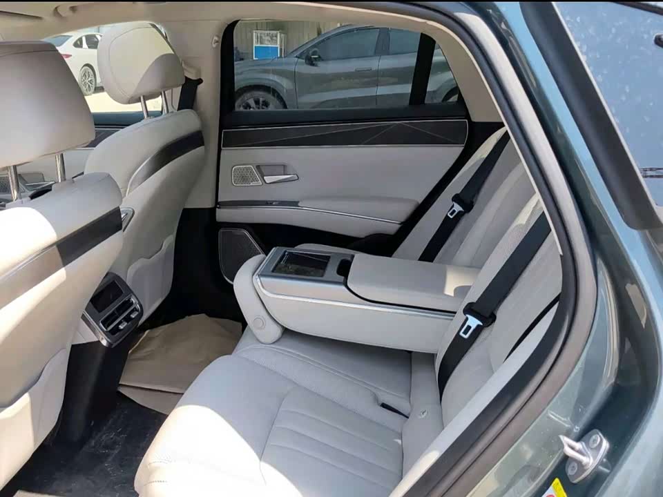 BYD Han L