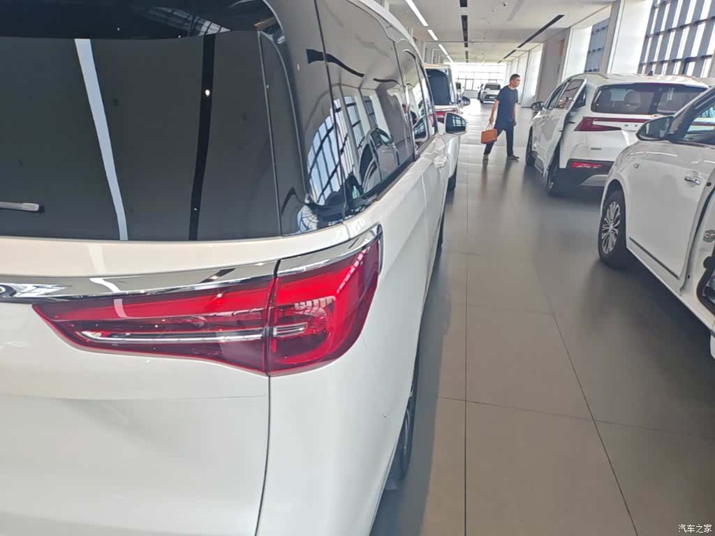 Buick GL8, 2020 8