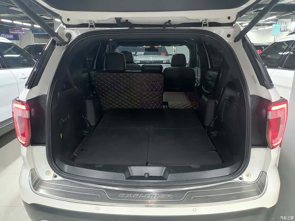 Ford Explorer, 2017 2